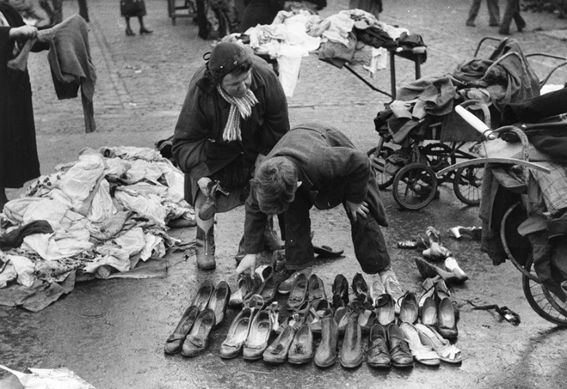 Post-war Britain in the photos Thurston Hopkins