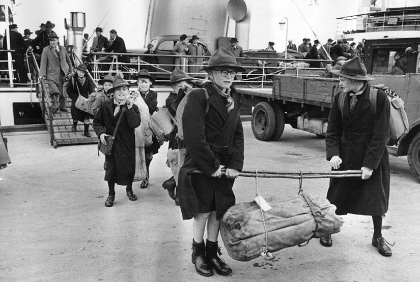 Post-war Britain in the photos Thurston Hopkins