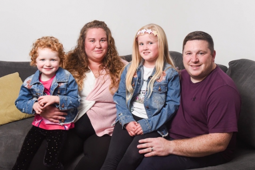 ¿Quién no trabaja, no come: cómo en una familia británica, se enseña a las hijas a trabajar desde la primera infancia