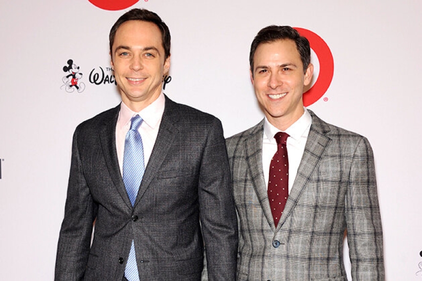 Rainbow celebrities: las parejas gay más fuertes entre las estrellas Rainbow celebrities: las parejas gay más fuertes entre las estrellas