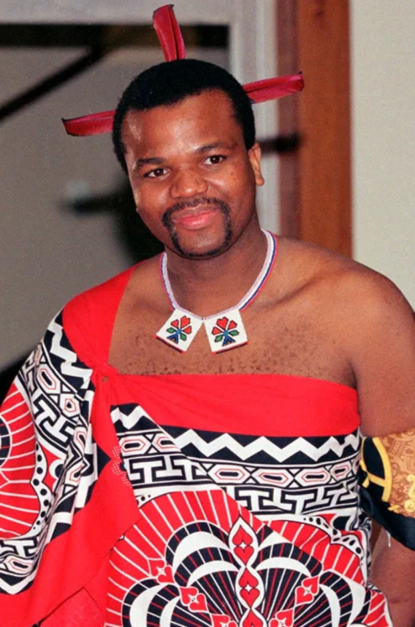 Ran away with an acrobat: 7 loud sex scandals in Royal families of different countries