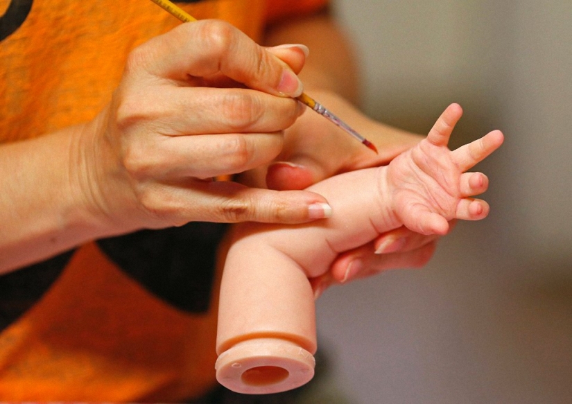 Reborn babies - like living children