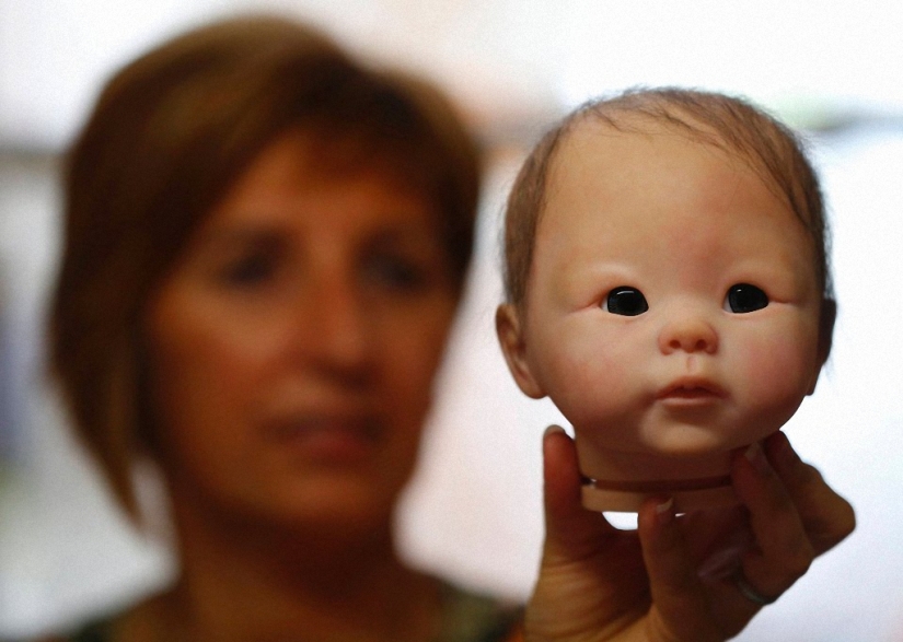 Reborn babies - like living children