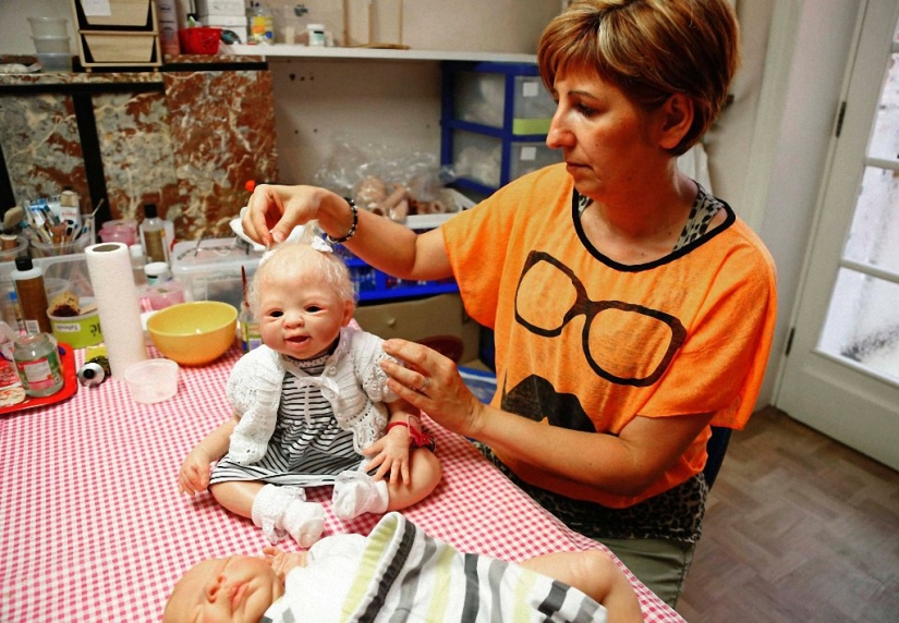 Reborn babies - like living children
