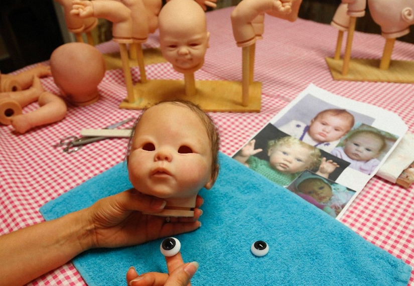 Reborn babies - like living children