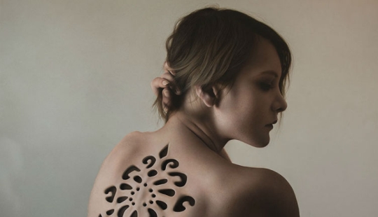 Retratos ultrarrealistas con una pizca de lo de otro mundo por el artista Marco Grassi