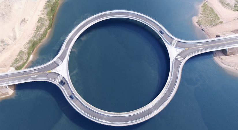 Round, unfinished and endless-10 most unusual bridges in the world