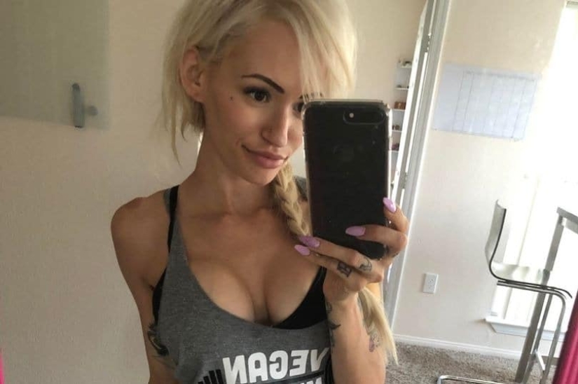 Rubia en un millón: La belleza limpió la nariz de todos, ganando 2 2 millones en OnlyFans Rubia en un millón: La belleza limpió la nariz de todos, ganando 2 2 millones en OnlyFans