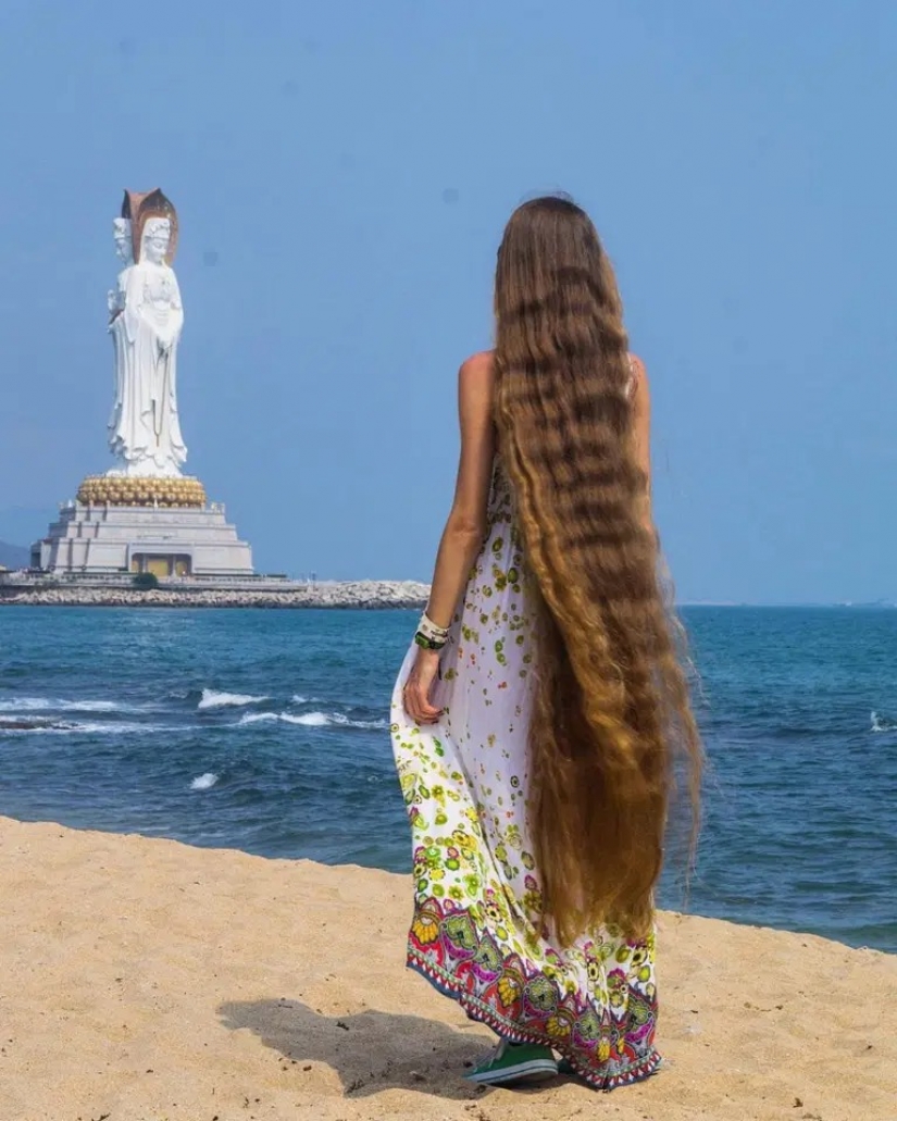 Ruso Rapunzel: el habitante de Barnaul impresionante de lujo cabello
