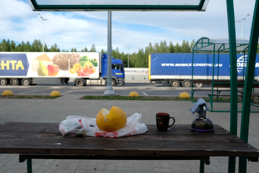 Russian dalnoboishiki about money, habits, traffic conflicts and freedom Russian dalnoboishiki about money, habits, traffic conflicts and freedom