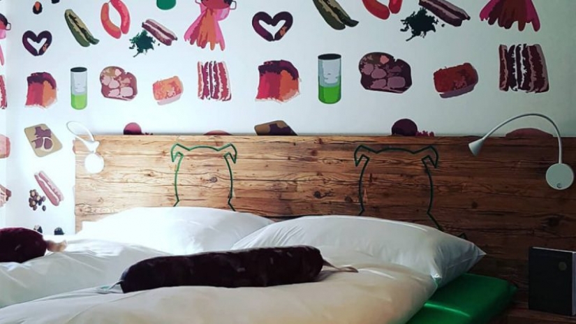 Sausage hotel near Nuremberg: a spectacular art object and a vegetarian's nightmare