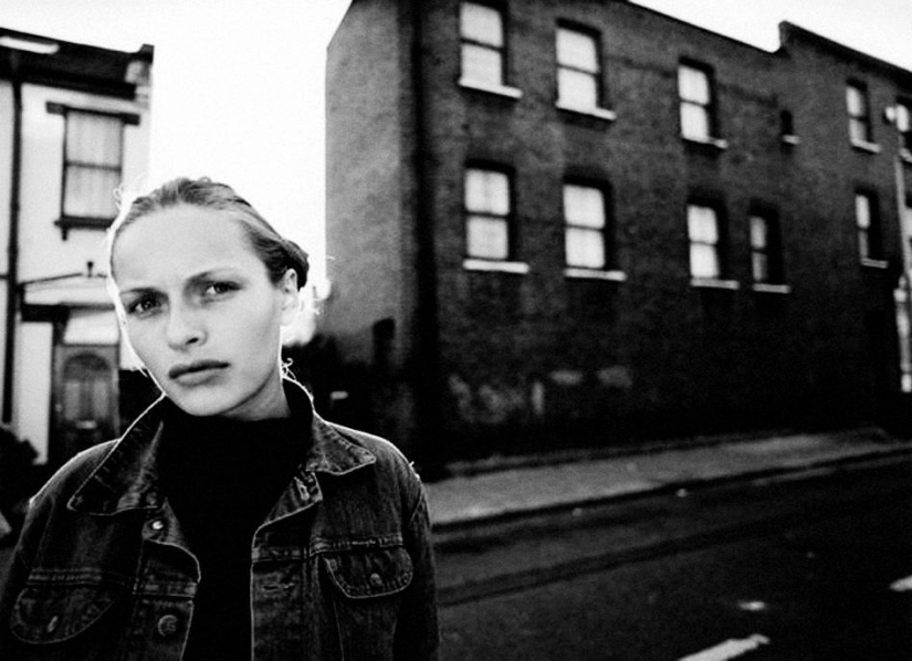 Self-portraits Ri Rasmussen — sexual, intellectual, loose