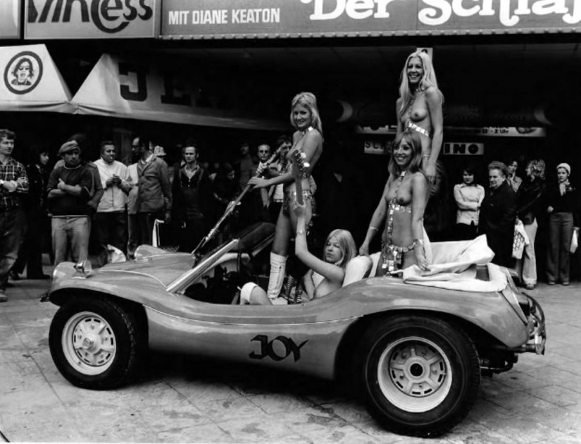 Senos cantores: grupos musicales en topless de la segunda mitad del siglo XX