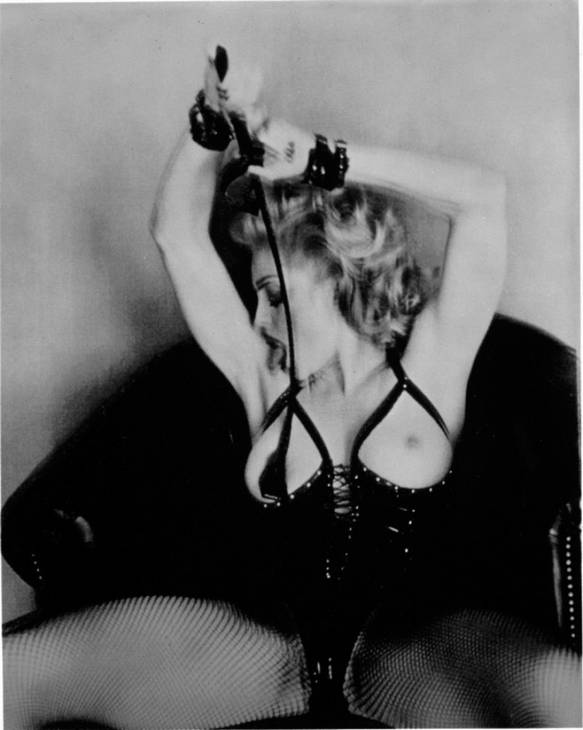 "Sexo" en una cubierta de aluminio: el fotolibro que hizo de Madonna la encarnación del pecado