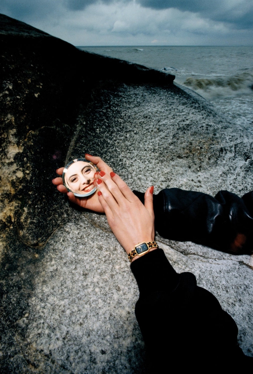 Sexo, supermodelos y champán: las obras de Guy Bourdin