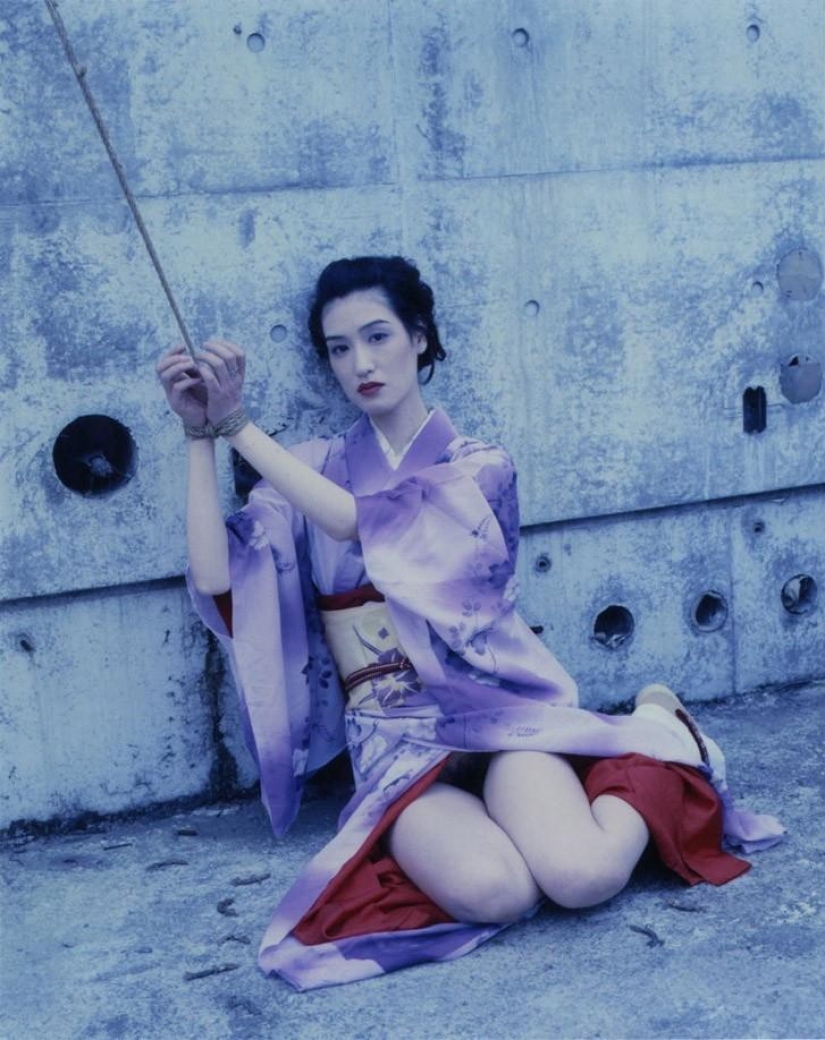 Sexual provocations by Nobuyoshi Araki Sexual provocations by Nobuyoshi Araki