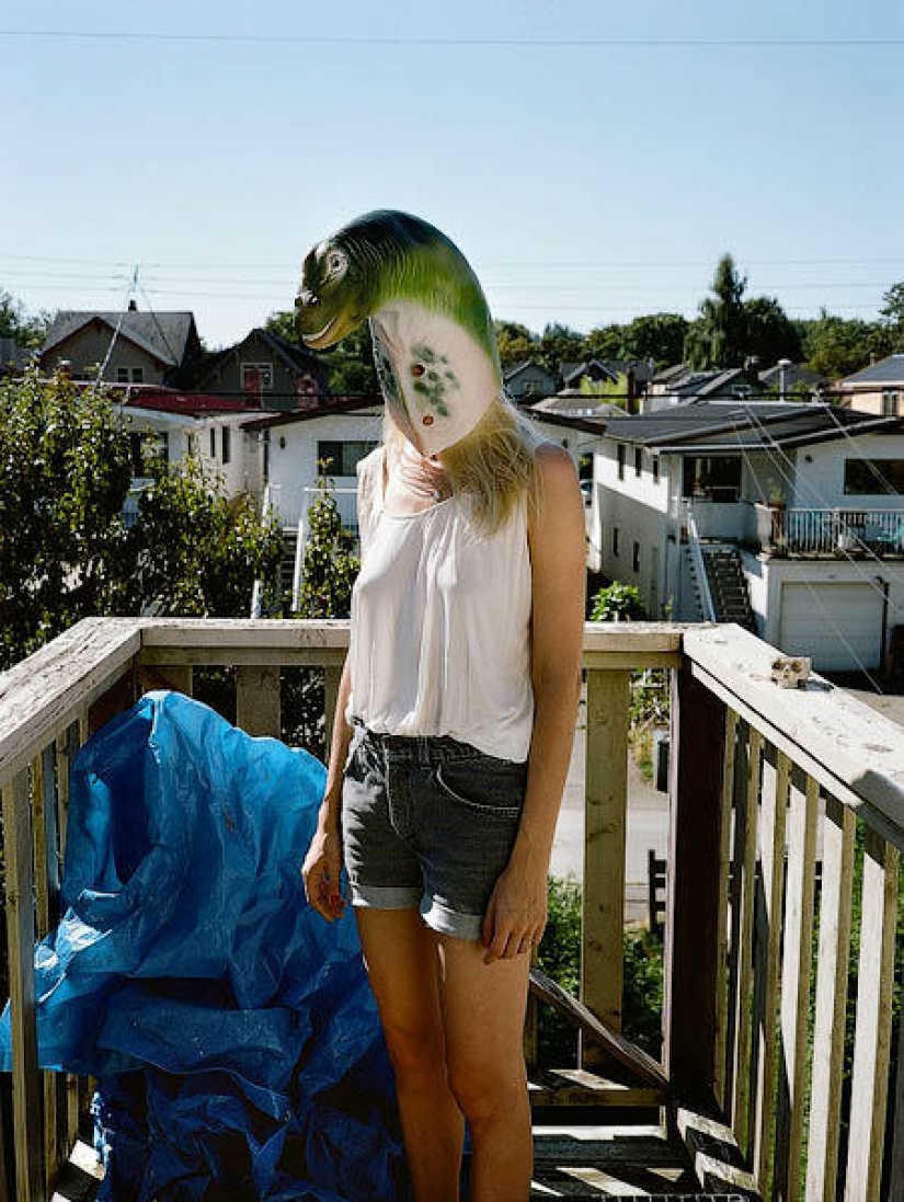 Sexual provocations of Berlin at night in the works of Maxim Ballesteros