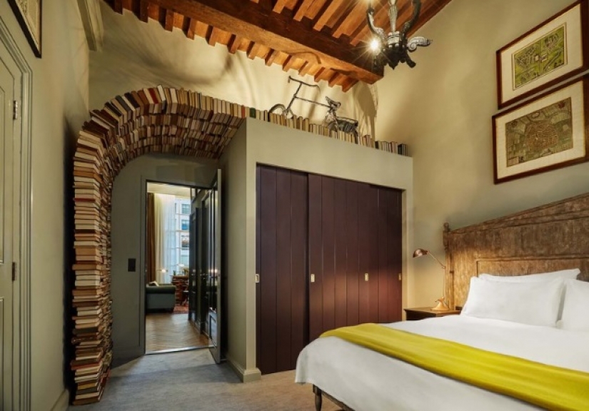 Sleep with art: 6 hotels that can compete with the museums
