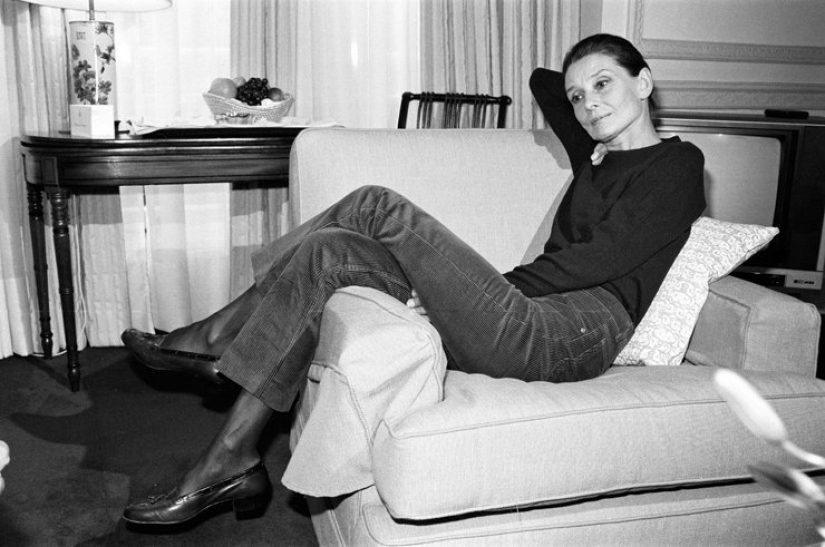 Smoked 3 packs of cigarettes and weighed 39 kg: what else don't we know about Audrey Hepburn Smoked 3 packs of cigarettes and weighed 39 kg: what else don't we know about Audrey Hepburn