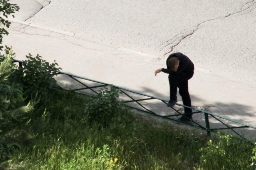 Spied in the courtyard: a provincial drama in 10 acts Spied in the courtyard: a provincial drama in 10 acts