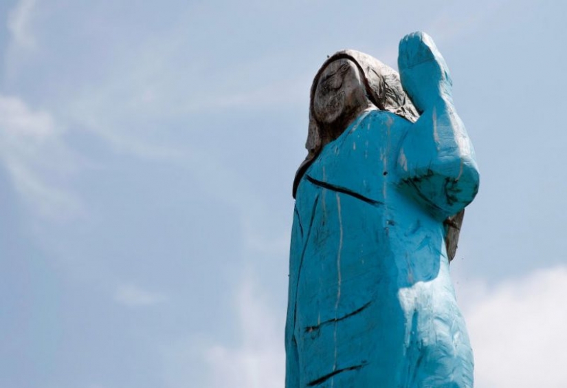 Stuff: 10 of the worst statues of celebrities from around the world Stuff: 10 of the worst statues of celebrities from around the world