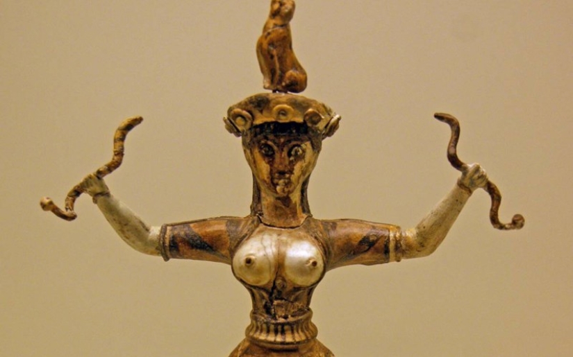 Take on the chest: the world history of the bra Take on the chest: the world history of the bra