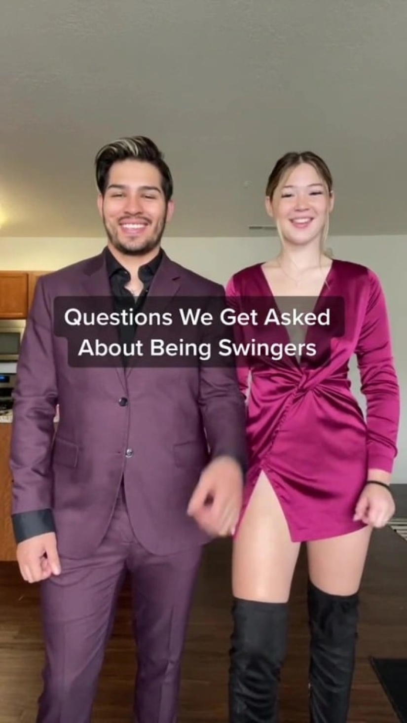 "Tengo 19 años y soy un swinger" : una pareja inusual confía en un Tic-Tac "Tengo 19 años y soy un swinger" : una pareja inusual confía en un Tic-Tac