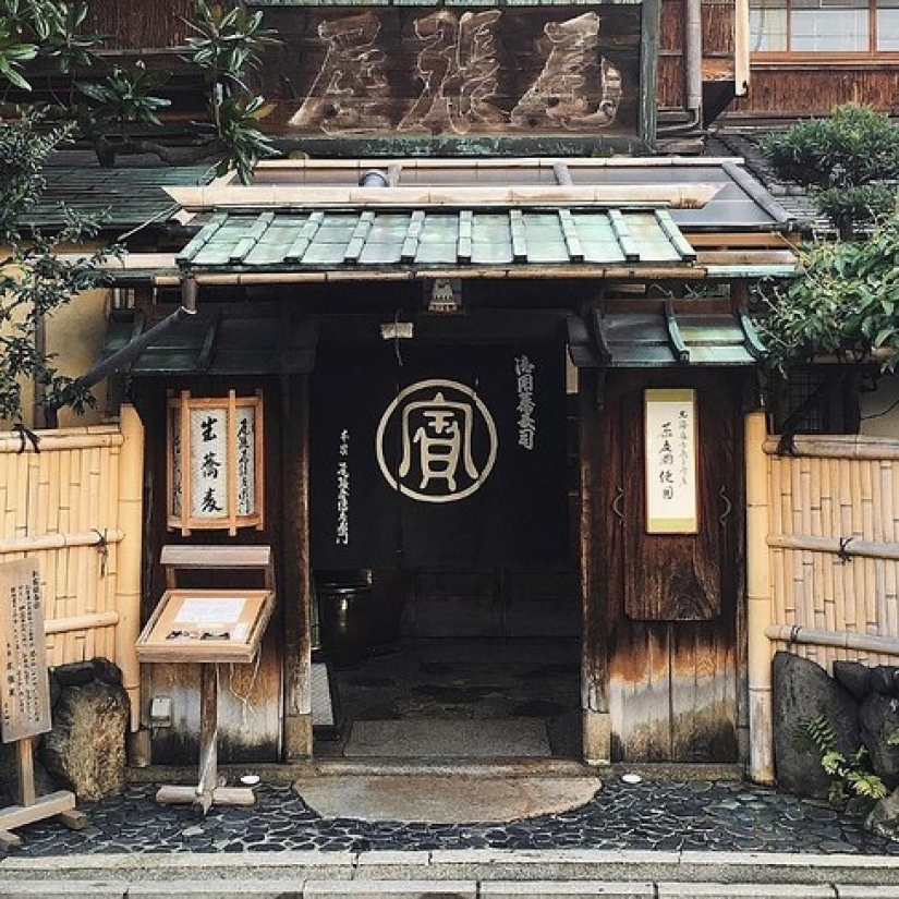 The 12 oldest restaurants in the world that are still operating The 12 oldest restaurants in the world that are still operating