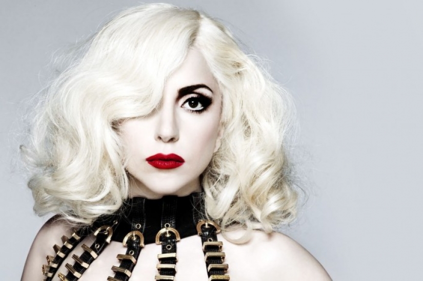 The 25 richest singers and female singers of all time