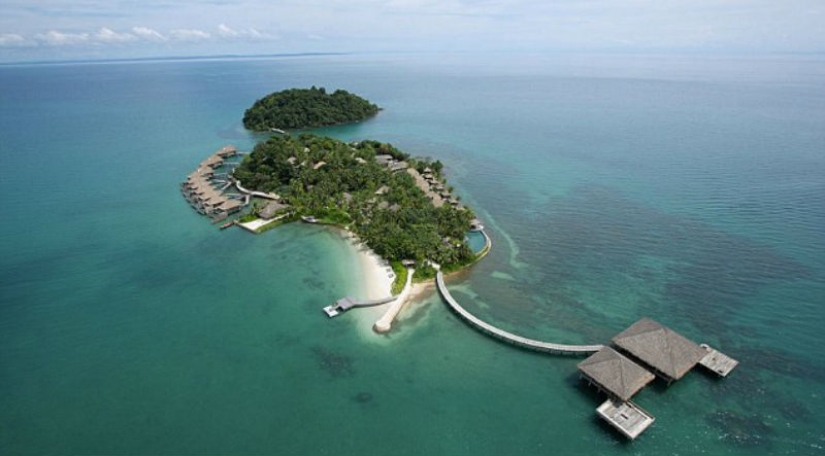 The American dream in Cambodia: how the couple from Australia bought the island for 15 thousand dollars and become millionaires The American dream in Cambodia: how the couple from Australia bought the island for 15 thousand dollars and become millionaires