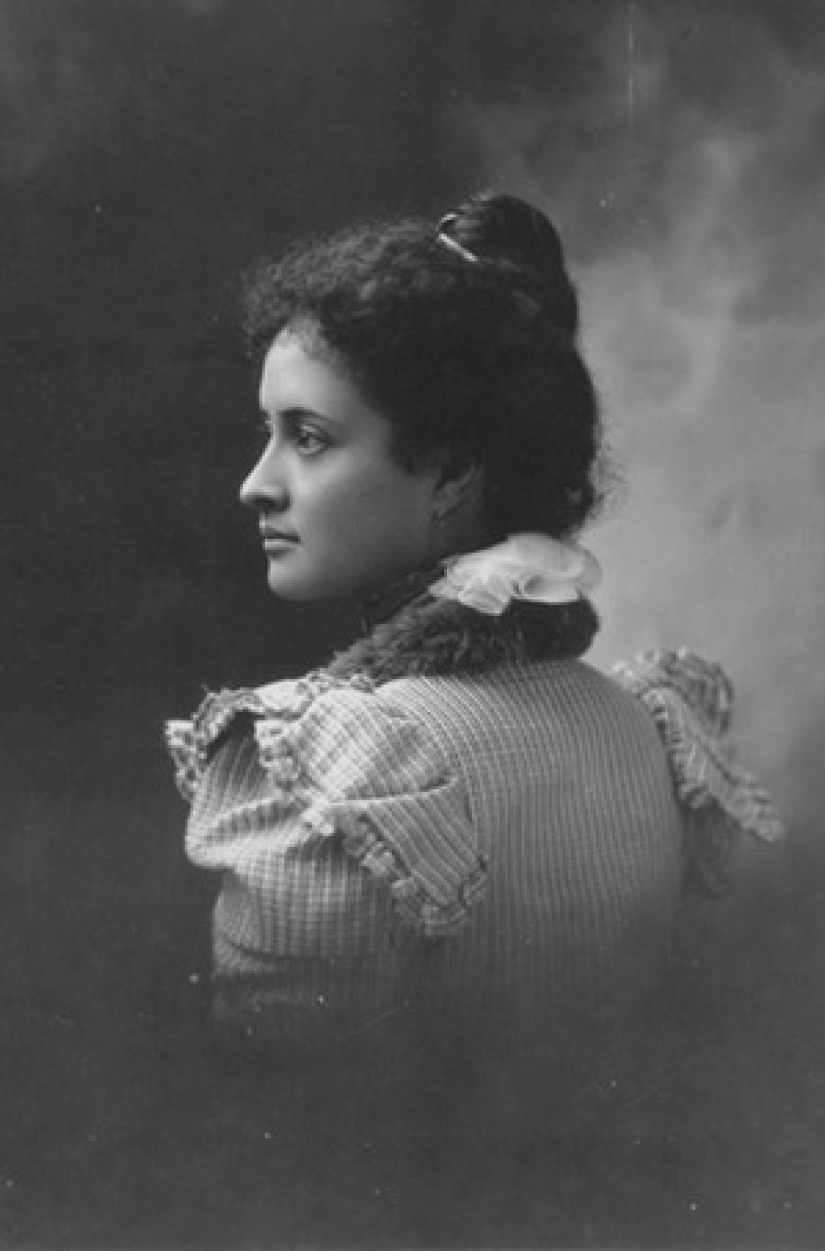 The Annexed Paradise: The Life and death of the last Princess of the Hawaiian Kingdom The Annexed Paradise: The Life and death of the last Princess of the Hawaiian Kingdom