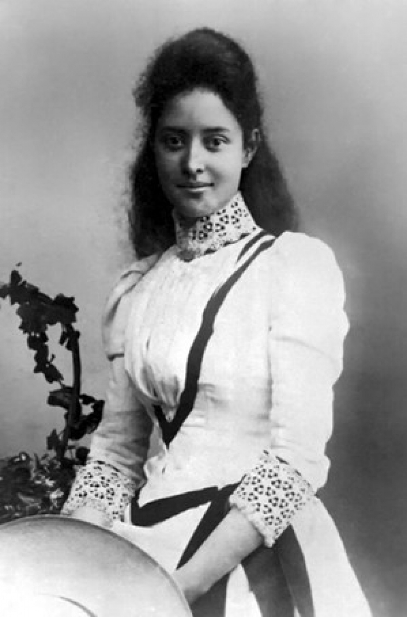 The Annexed Paradise: The Life and death of the last Princess of the Hawaiian Kingdom The Annexed Paradise: The Life and death of the last Princess of the Hawaiian Kingdom