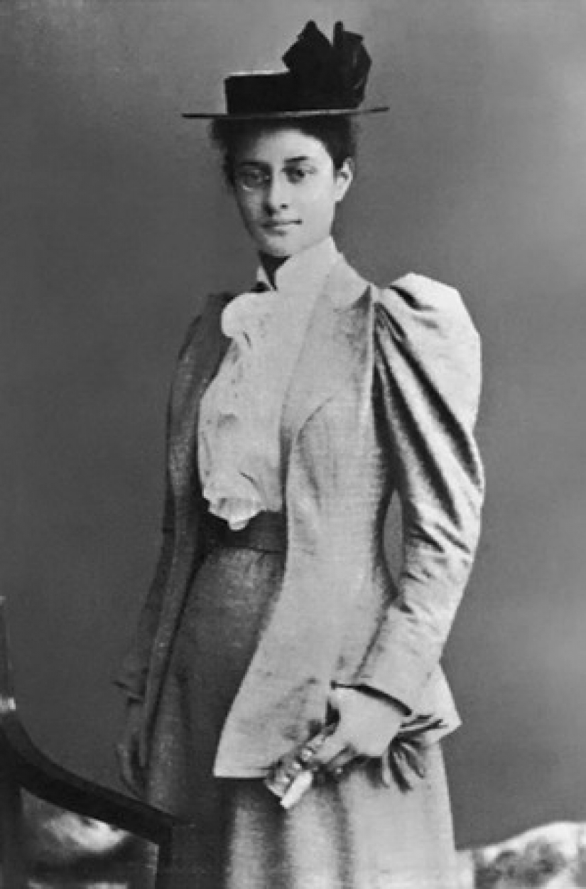 The Annexed Paradise: The Life and death of the last Princess of the Hawaiian Kingdom The Annexed Paradise: The Life and death of the last Princess of the Hawaiian Kingdom