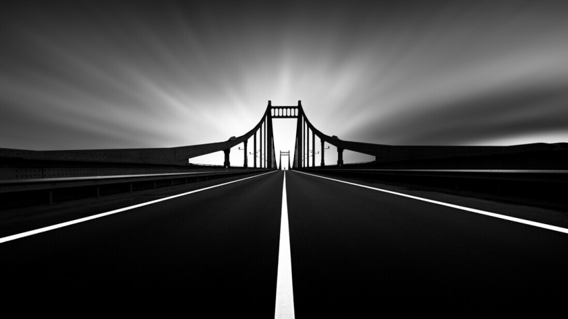 The best photos from the monochrome photography contest MonoVisions Photography Awards 2021