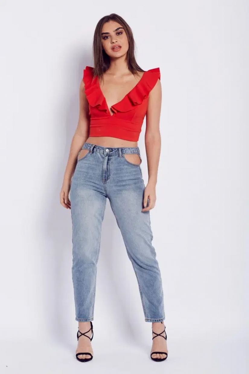 The bolder, the more fashionable: cut-out pants conquer the fashion world The bolder, the more fashionable: cut-out pants conquer the fashion world