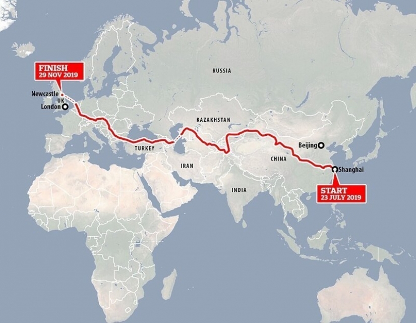 The British bought bike in China, and traveled 15 thousand miles to England The British bought bike in China, and traveled 15 thousand miles to England