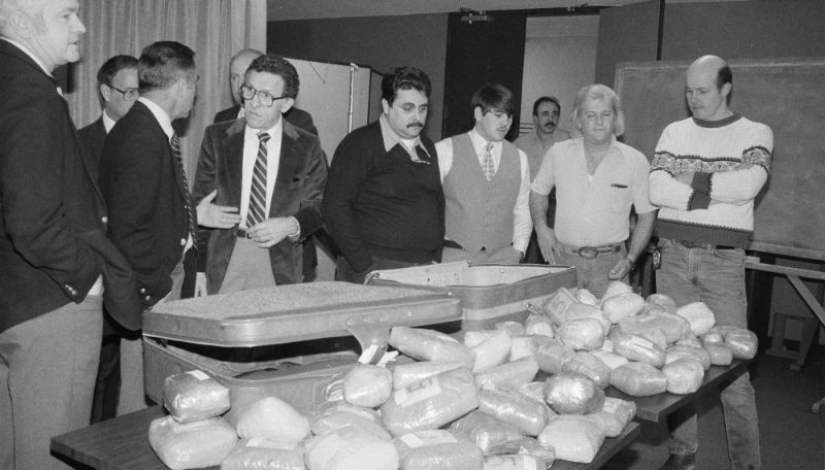 The Cocaine Bear, or the Story of how an American policeman became a famous drug dealer