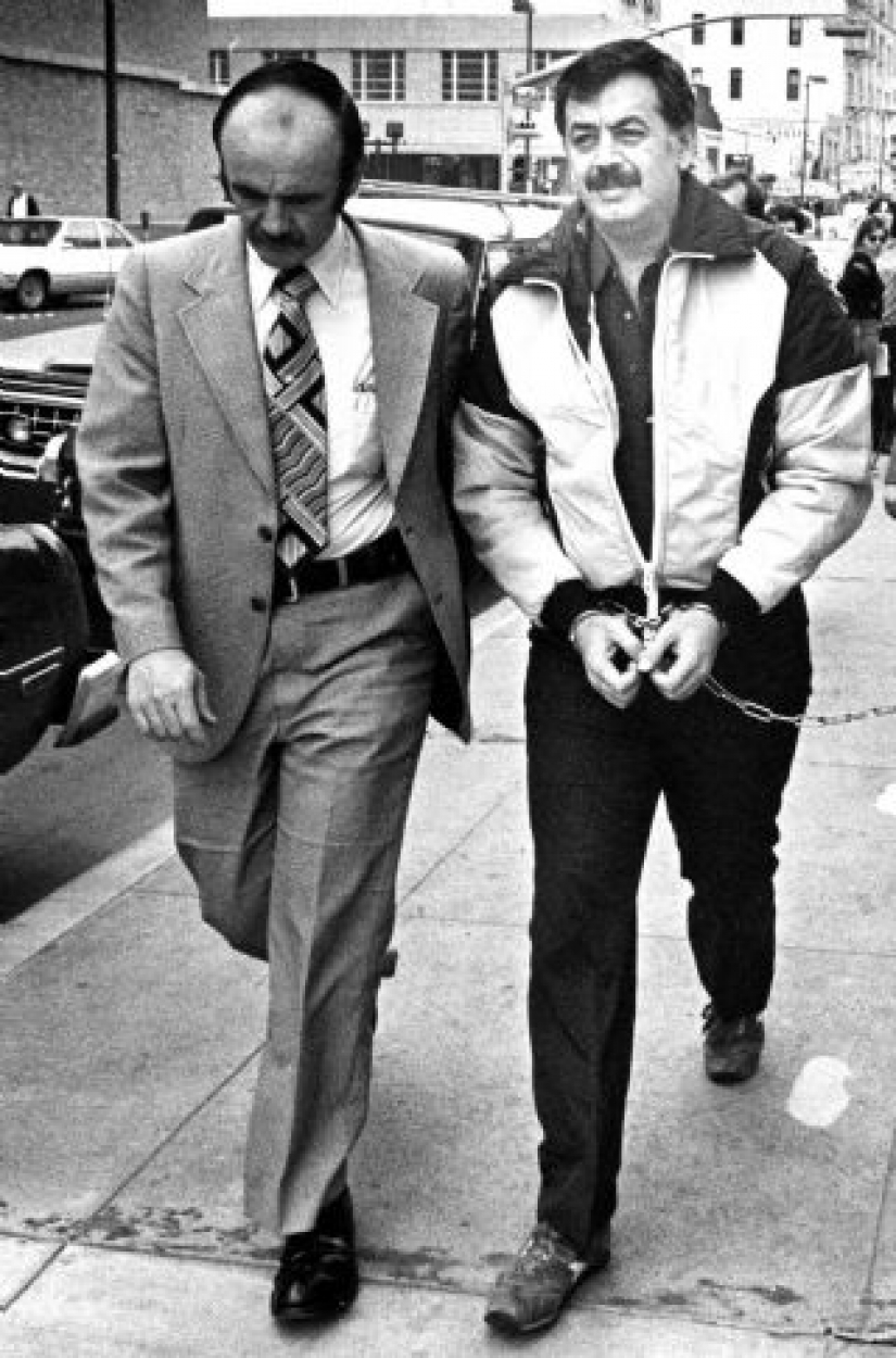 The Cocaine Bear, or the Story of how an American policeman became a famous drug dealer