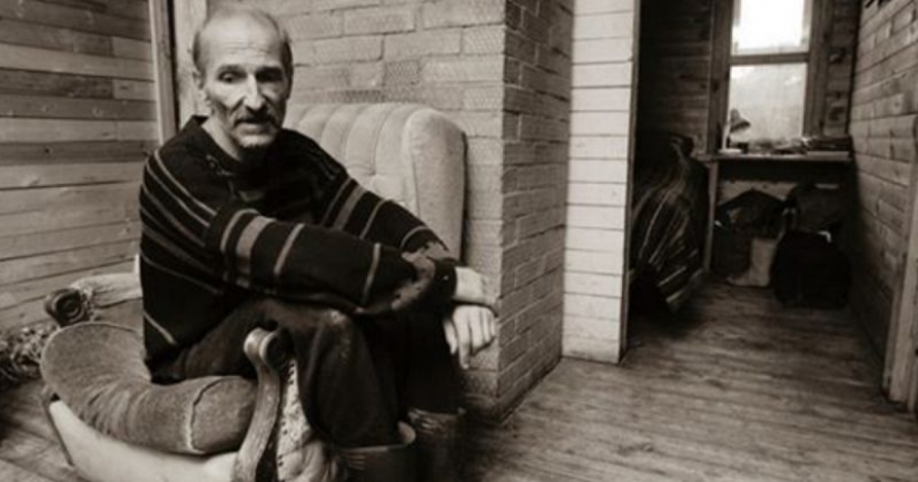 The famous Russian rock musician and actor Pyotr Mamonov was hospitalized