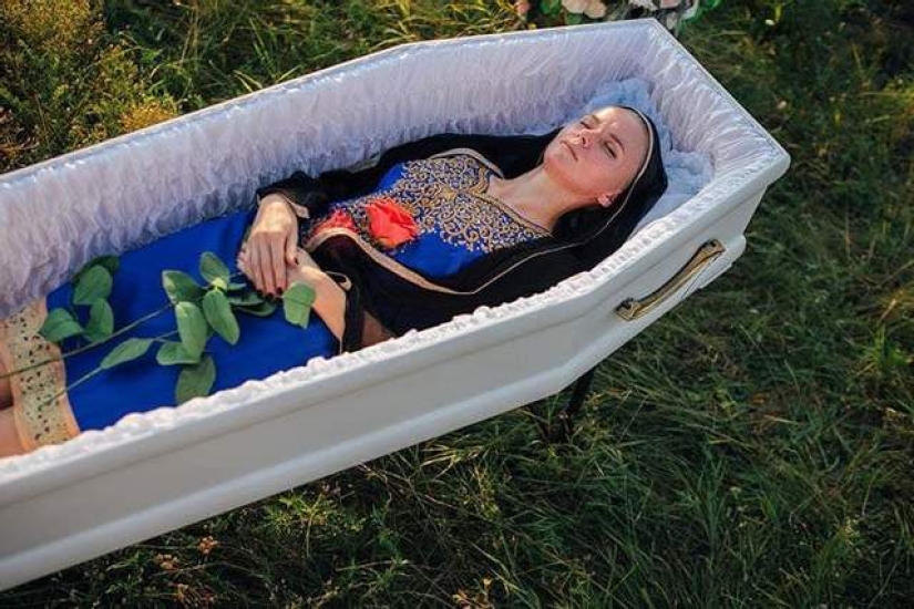 The funeral agency presented a collection of clothes for the dead