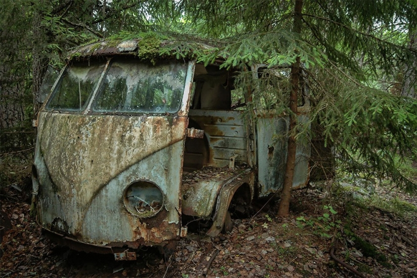 The German spent ten years searching all over Europe for cemeteries of old cars - from tractors to Mercedes The German spent ten years searching all over Europe for cemeteries of old cars - from tractors to Mercedes