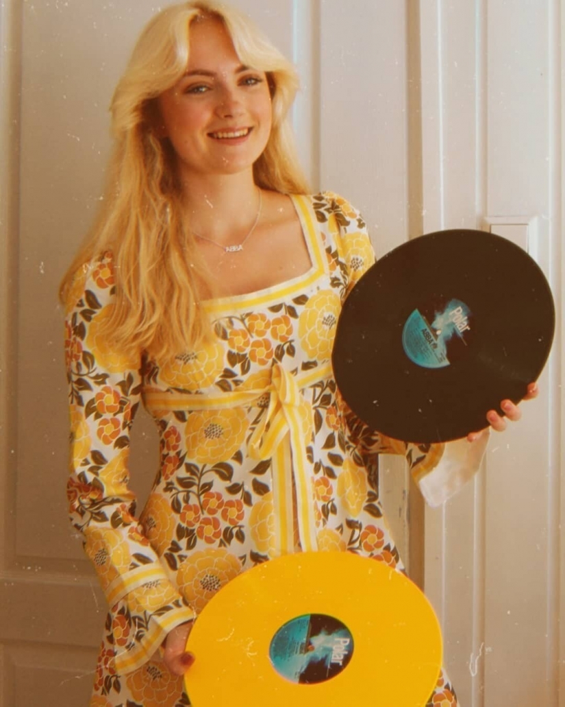 The girl fell in love with the era of the 70s and completely changed her style