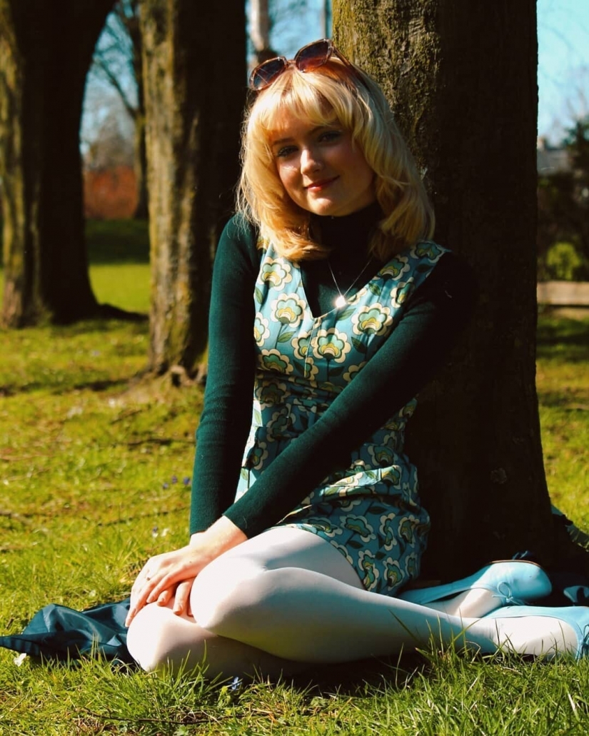 The girl fell in love with the era of the 70s and completely changed her style
