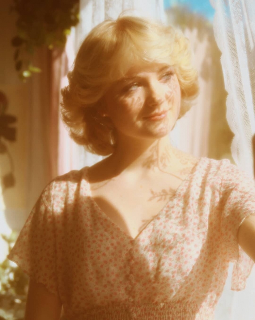 The girl fell in love with the era of the 70s and completely changed her style