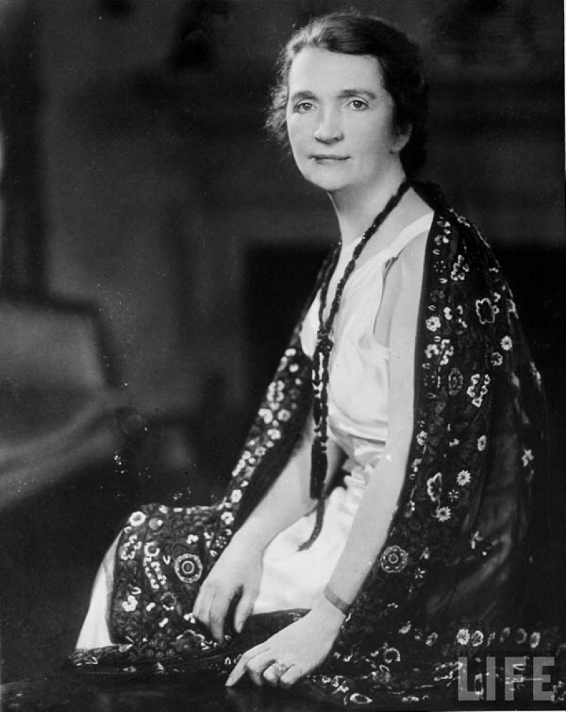 The history of sexual freedom and emancipation of women from the 30s to the present day The history of sexual freedom and emancipation of women from the 30s to the present day