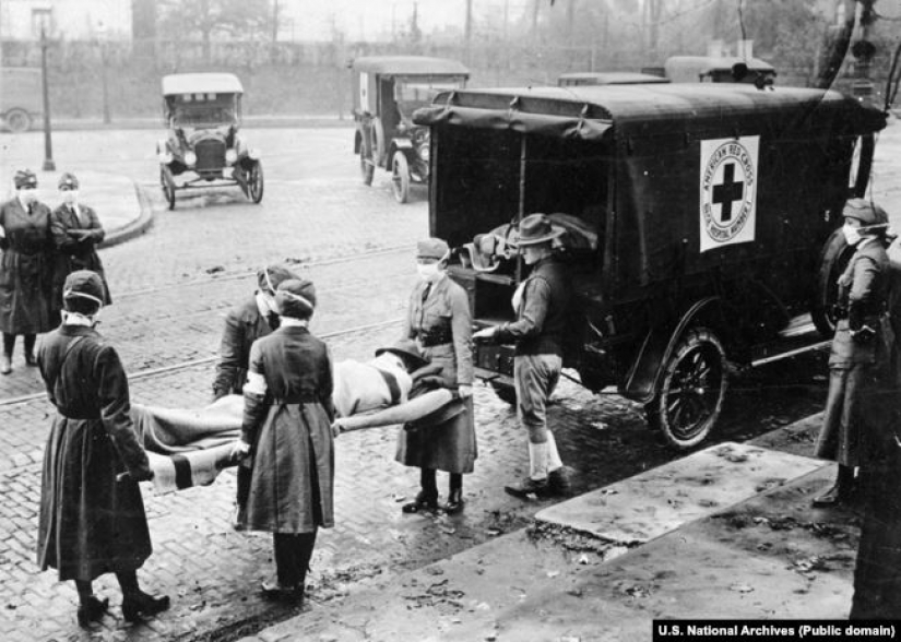 The lessons of quarantine: Philadelphia and St. Louis in the midst of the "Spanish flu" in 1918 The lessons of quarantine: Philadelphia and St. Louis in the midst of the "Spanish flu" in 1918