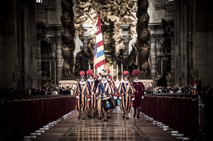 The machinations of the devil or a gay scandal: why the commander of the Pope's guard, Alois Estermann, was shot The machinations of the devil or a gay scandal: why the commander of the Pope's guard, Alois Estermann, was shot