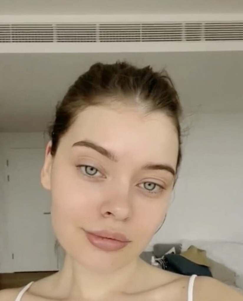 The model from Moscow and her 45-year-old mother look the same age