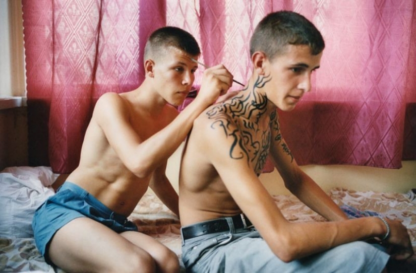 The most controversial photos of the post-Soviet Artek