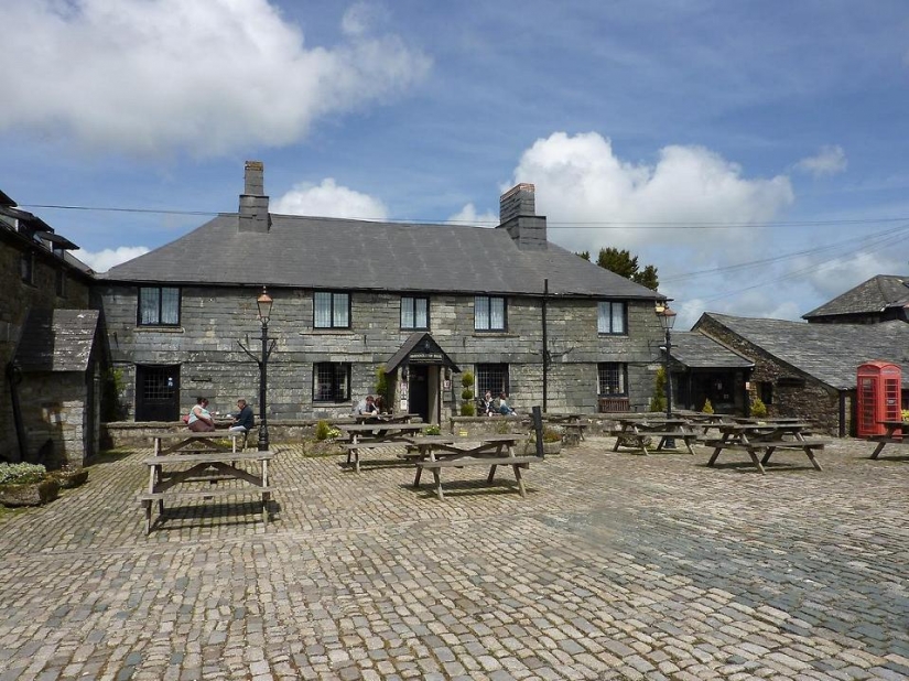 The most famous hotels with real ghosts The most famous hotels with real ghosts